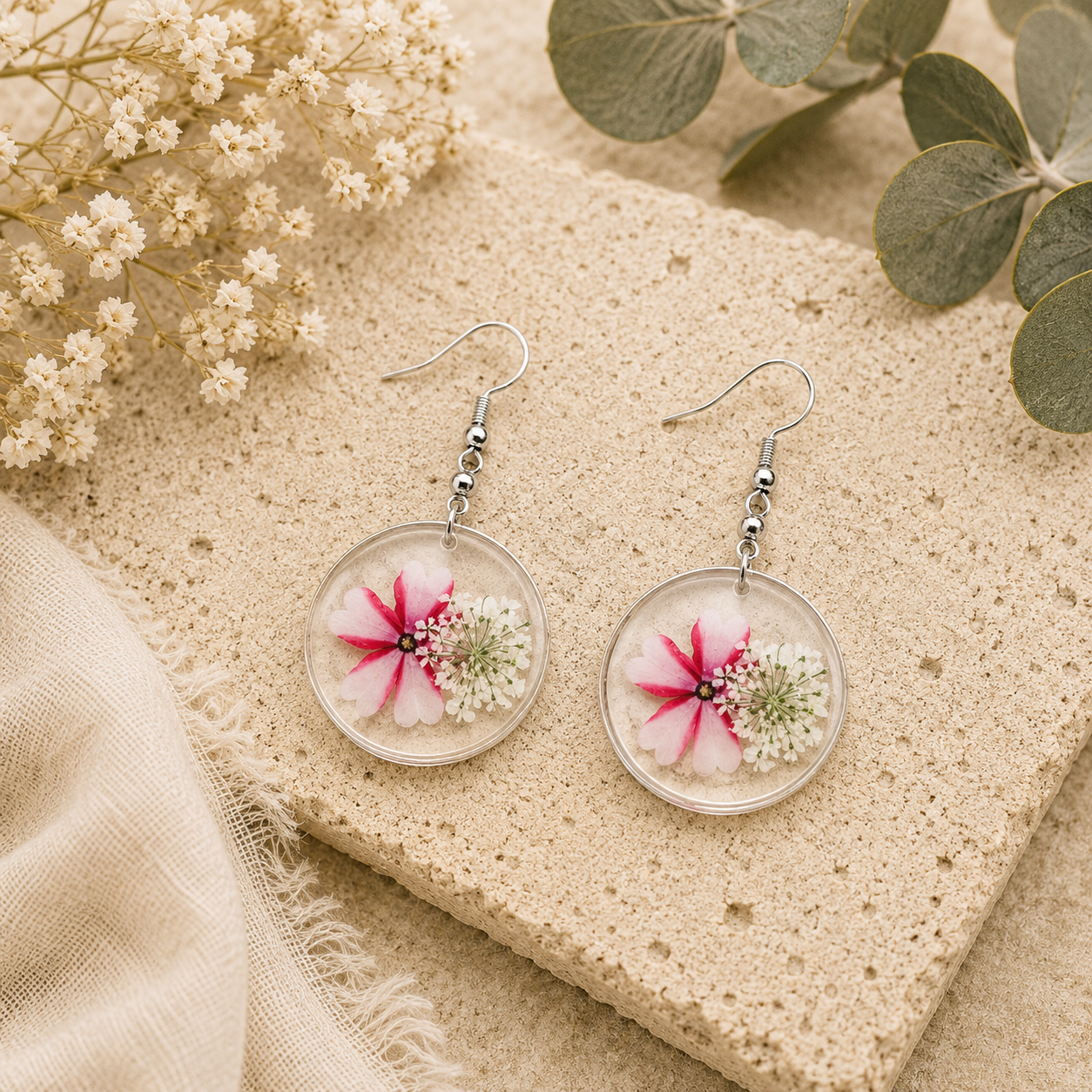 Round Verbena and Lace Pressed Flower Earrings - Borderless